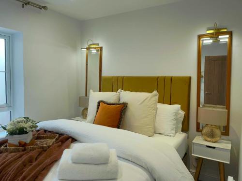 ELIM SUITE -Luxury Stylish 1bed Apartment - 7 Mins Drive to Beach, Free Parking Sleeps 2-3 people