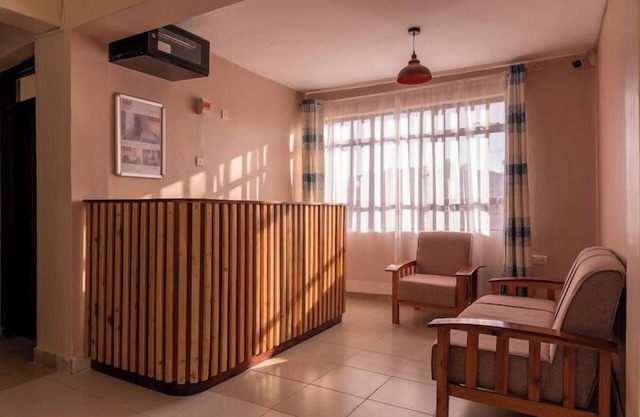 Elris Guest House & Hotel