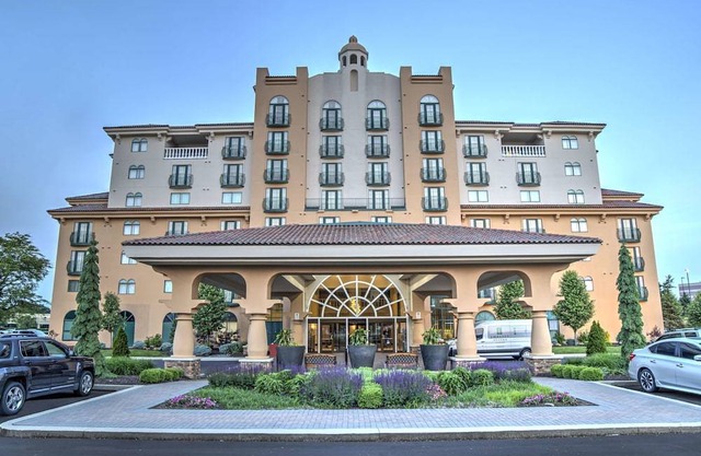 Embassy Suites Indianapolis North