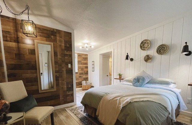 Emerald Valley Inn - #6 Flapjack Camp 2 Bedrm Suite - Ideal Getaway-Olympic Park