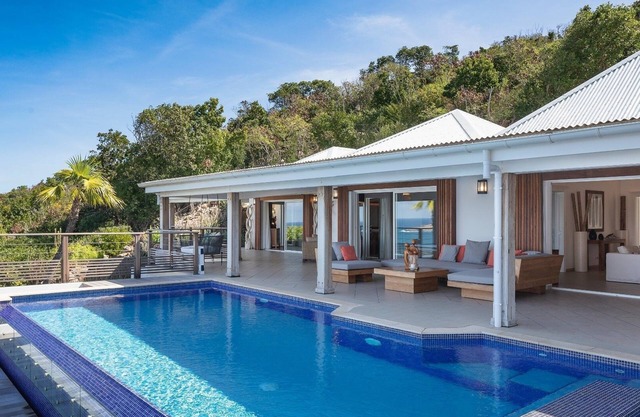 Endeavour Luxury villa