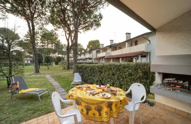 Enjoy the Coast Together – Spacious Apartment for 8 Guests