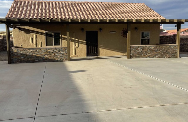 Entire Home- Yuma Foothills w/RV Hook ups