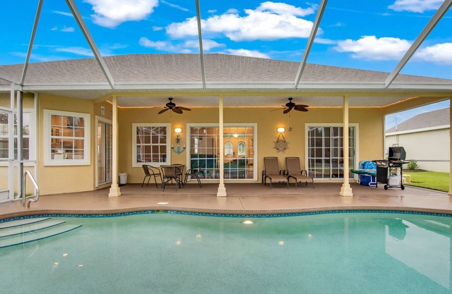 Entire house,heated pool,KING bed,Flagler beach