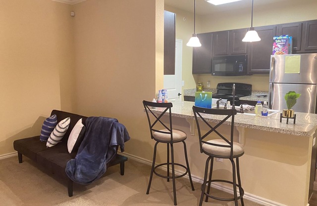 Entire Townhouse/Comfy 1BD 1BA/Near Mall&More