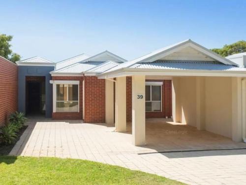 Escape to 39 at Cape View