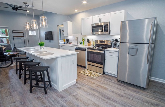Escape to 4br/3ba Brand New Downtown Home