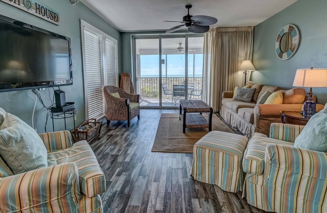 Excellent view of the Gulf from this very nice villa on the Resort, 2213