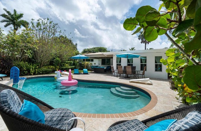 Exclusive Miami House: Your Private Pool Paradise