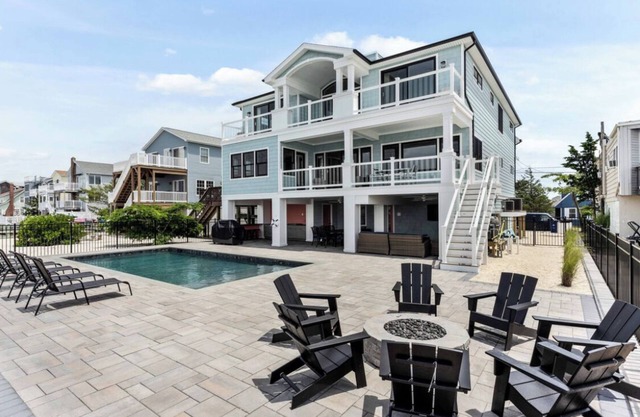 Expansive Bayfront Home w/Heated Saltwater Pool & Dock