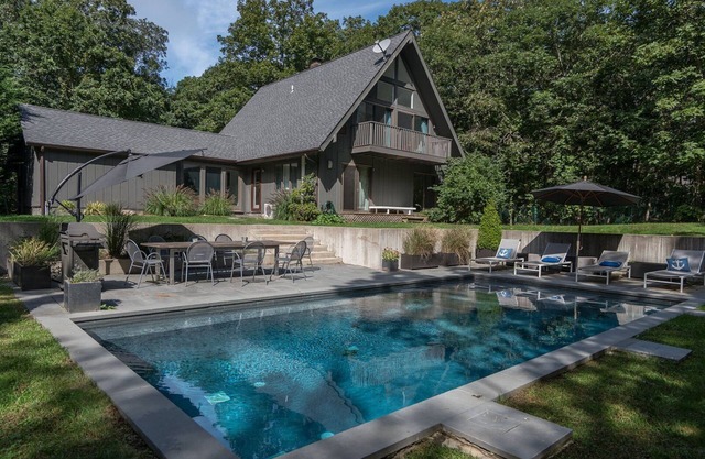Expansive Home with Private Pool and Expansive Back Yard, Short Drive to.