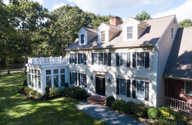 Expansive Sandwich Retreat With Heated Pool, Volley Ball Court RPAM063