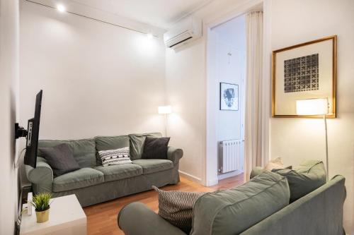 Experience local life in the heart of Gracia, Barcelona