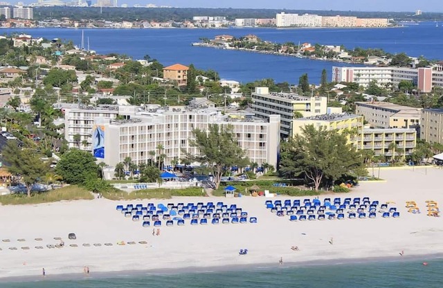 Experience RumFish Beach: 4 Balcony Rooms Near Boca Ciega Bay & Dali Museum