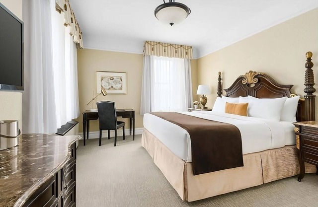 Explore Lincoln Center for the Performing Arts! 2 Comfortable Units, Spa Center!