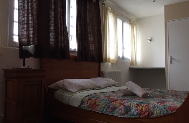 F1 furnished well located in Le Havre