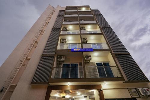 FabHotel Royal Suites I