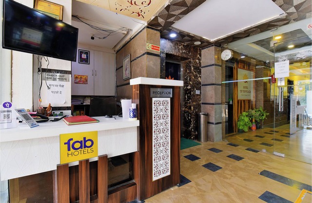 Fabhotel Tip Top