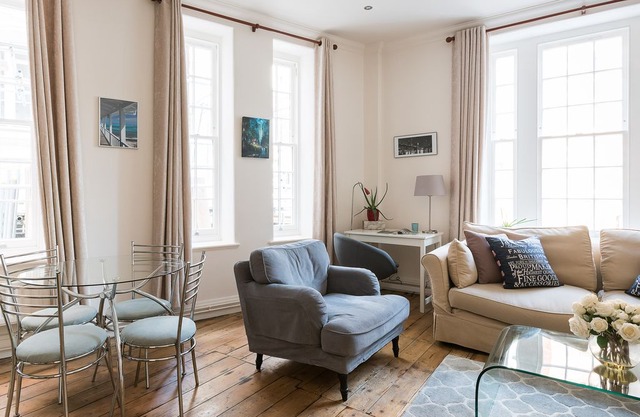 Fabulous 2BR Flat next to Harrods
