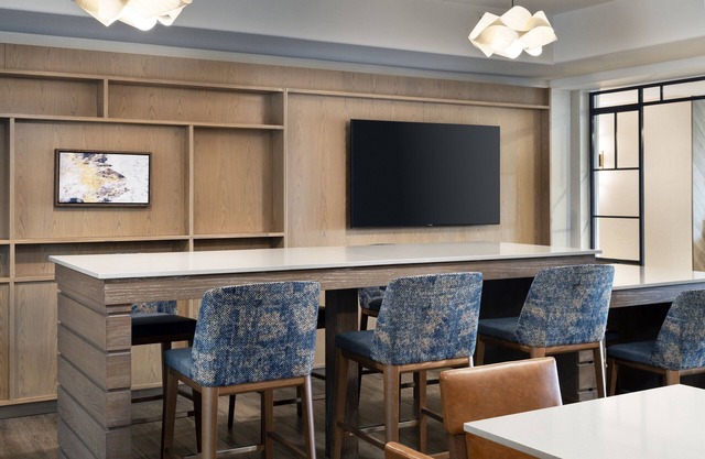 Fairfield by Marriott Inn & Suites Fresno River Park