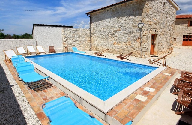 Family friendly house with a swimming pool Orihi, Central Istria - Središnja Istra (K-3334)