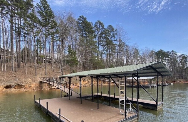 Family Friendly Lake Hartwell Bungalow Near Clemson University