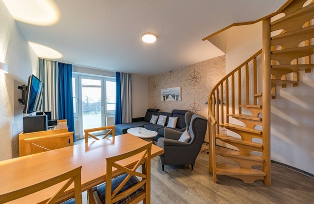 Family-friendly maisonette on the North Sea with balcony and beach access