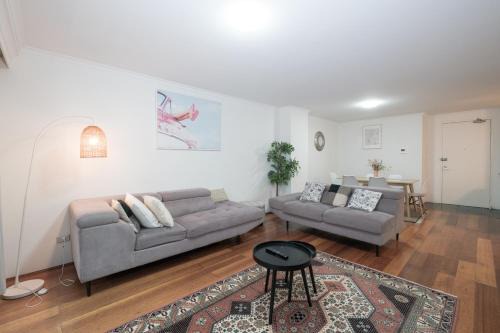 Fantastic 3BR Apt with Parking & Darling Harbour - 10 mins walk