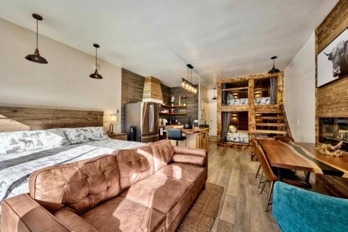 First level studio Unit #7 close to everything bike, ski, swim Zephyr Cove!