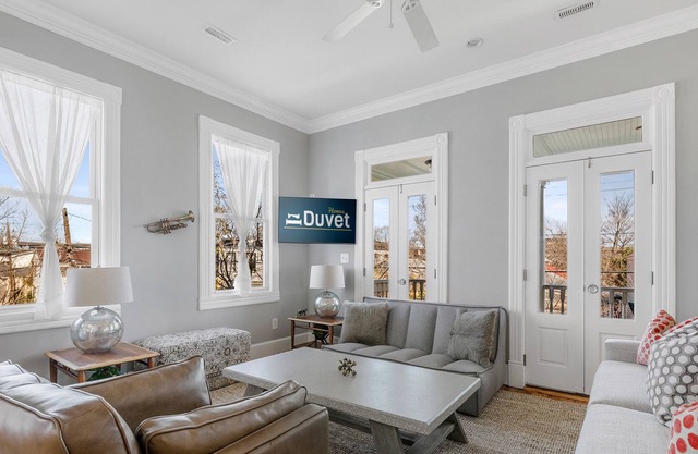Fit For A King, Street-2br/2ba
