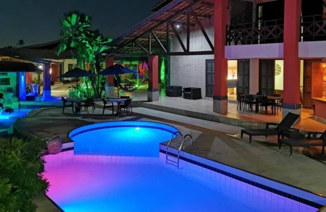 FLAMBOYANT LODGING & SPA