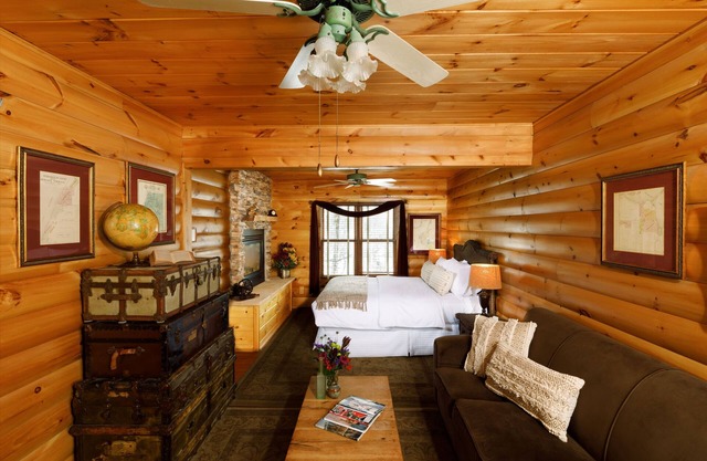 Forest Inn of Saugatuck
