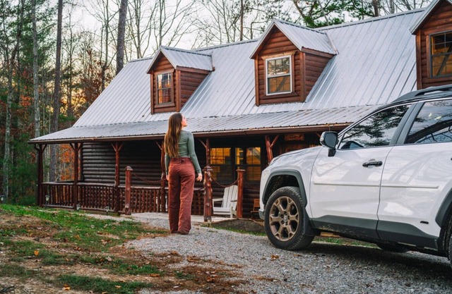 Forest Views | Hot Tub, 5 Min to RRG, & Game Loft