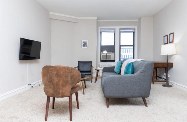 FRONTDESK Historic 2 BR Apt by Jackson Park