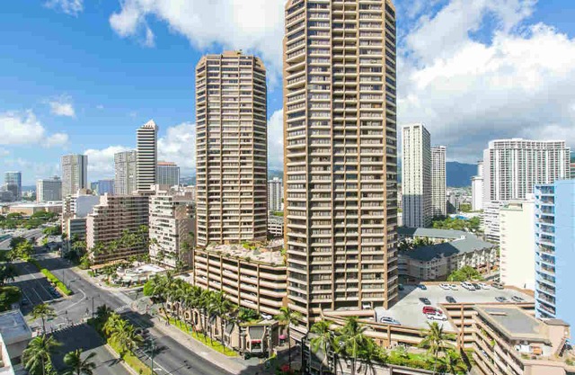 Fully renovated One-Bedroom unit on the 16th Floor overlooking the surrounding Waikiki area!
