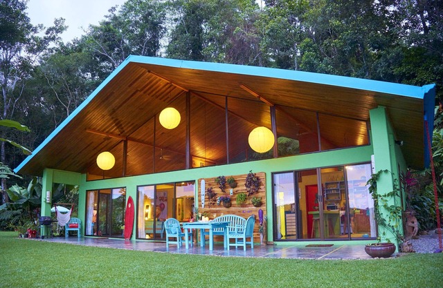 Funky Jungalow with Ocean View! 10min to Beach!
