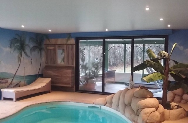 Gîte Exceptionnel Piscine Intérieure et Jacuzzi, Fitness, Billard, Pétanque !