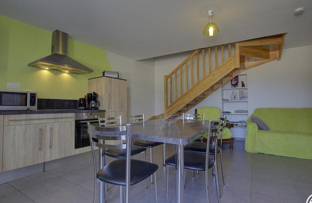 Gîte Tossiat, 3 pièces, 6 personnes - FR-1-493-143