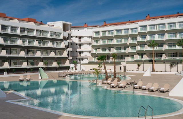 Gara Suites Golf & Spa