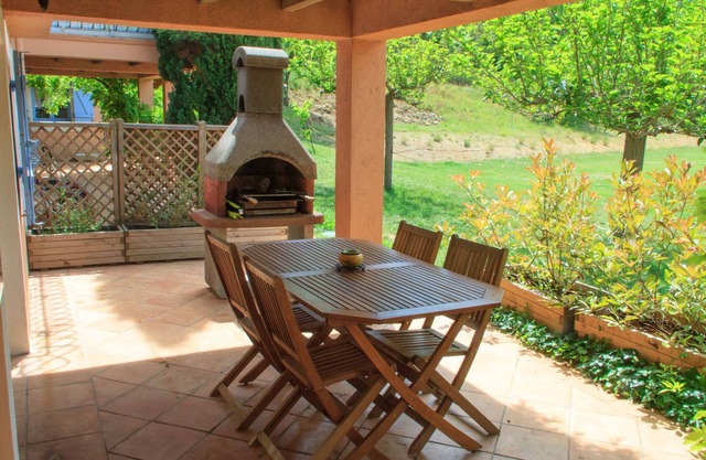 Gite de l'Anis- Provence - Swimming pool - Romantic - Walks