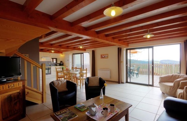Gite La Tuilière, 7 bedrooms, 14 persons