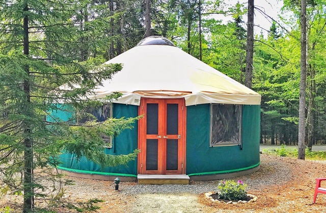 Glamping on the Quiet-side of Acadia National Park!