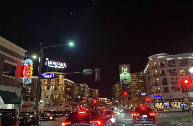 Glendale Americana 2 Bedroom 2 Bathroom Condo