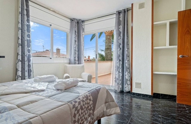 Global María, with private barbecue and communal pool, Platja de Vilafortuny