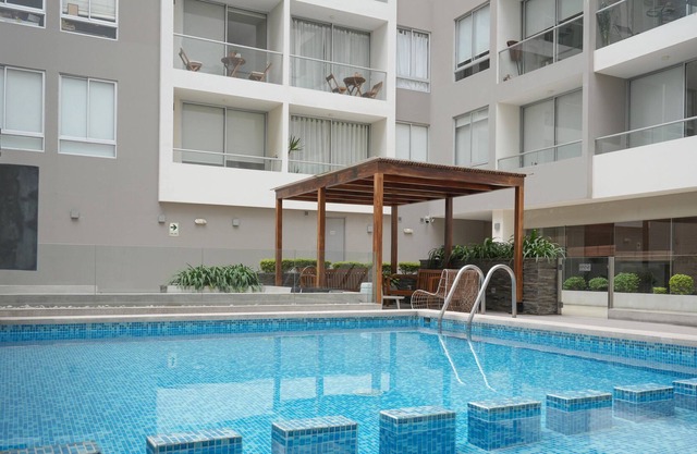 GLOBALSTAY. Martino 2BR Apartments. Sea View, Pool, Gym, BBQ