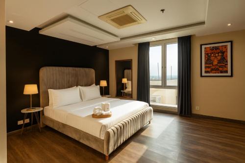 Gold Crest Luxury Serviced Apartments City View DHA Lahore