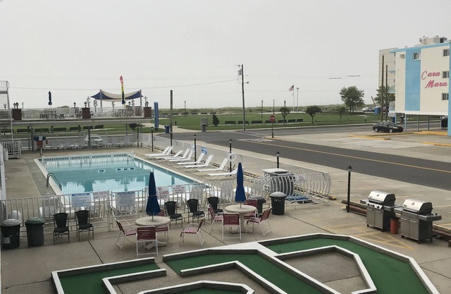 Gold Crest Motel