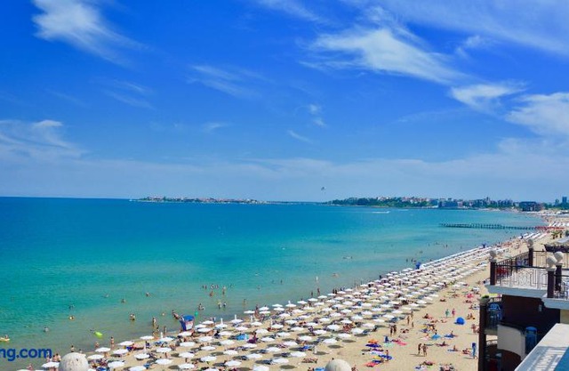 Golden Rainbow Beach Aparthotel
