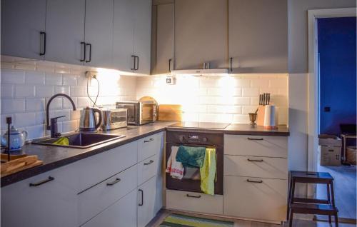 Gorgeous Apartment In Mörbylånga