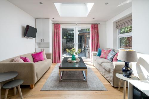 Gorgeous flat with garden in Battersea